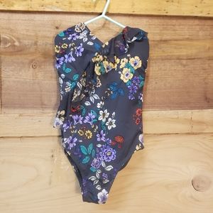 Beautiful floral NWOT swimsuit